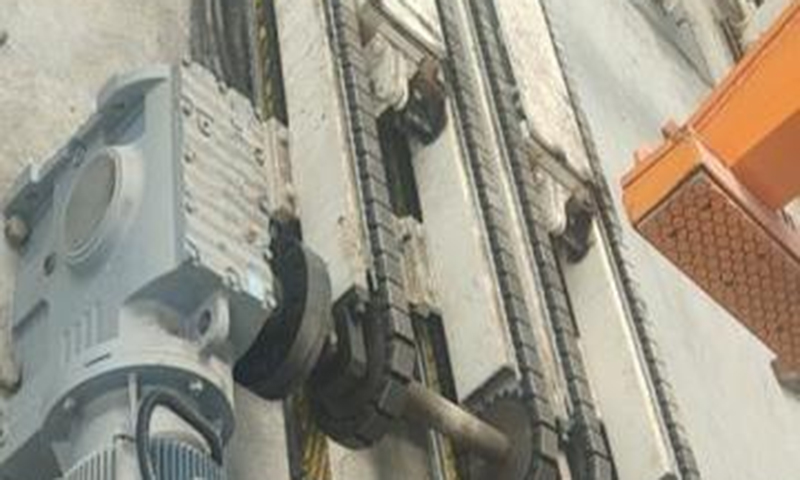 Blockhebevorrichtung