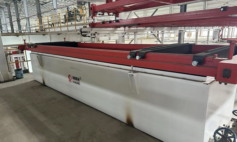 Einbalsamierung von Flüssigkeitsinstanztank